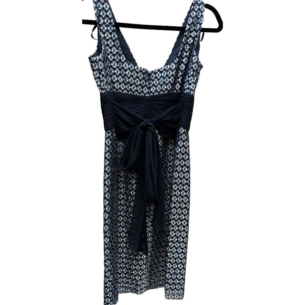 Maggy London Woman's dress size 12 Black cocktail sleeveless tie gold party
